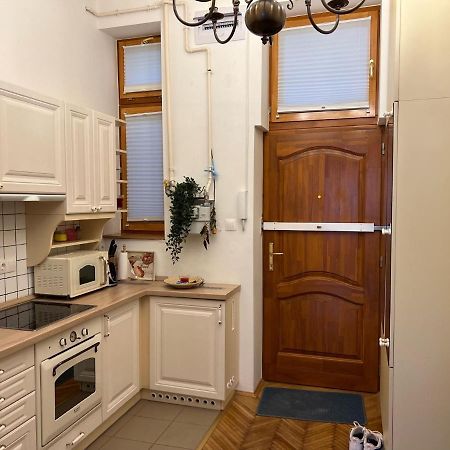 Sun City Apartment Szeged Ngoại thất bức ảnh